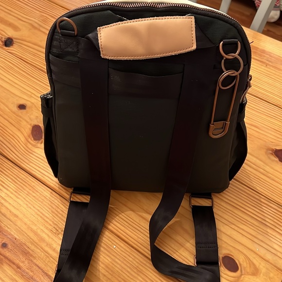 Petunia Pickle Bottom Intermix Slope Diaper Bag - Picture 4 of 8